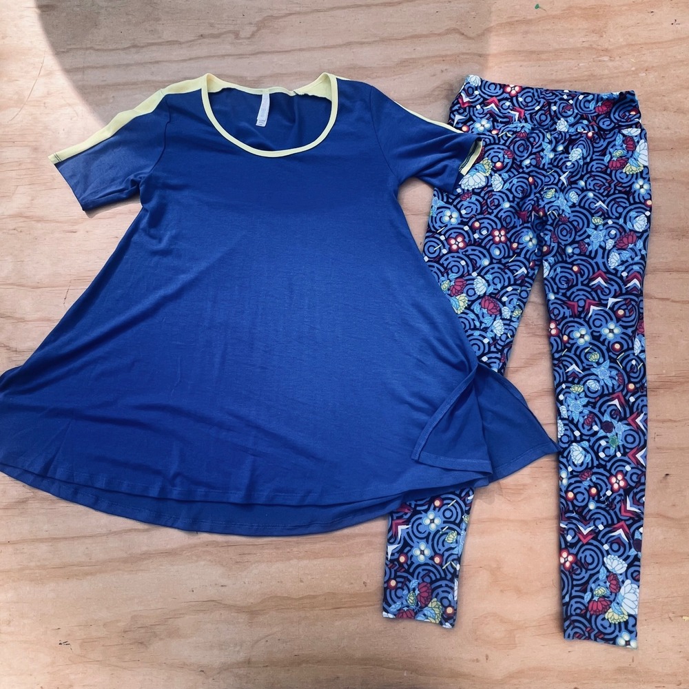LuLaRoe Blue Tunic Top and Floral Leggings Set XXS OS Outfit